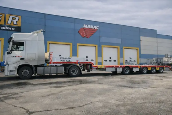 Перевозка негабаритных и тяжеловесных грузов из Нижнекамска